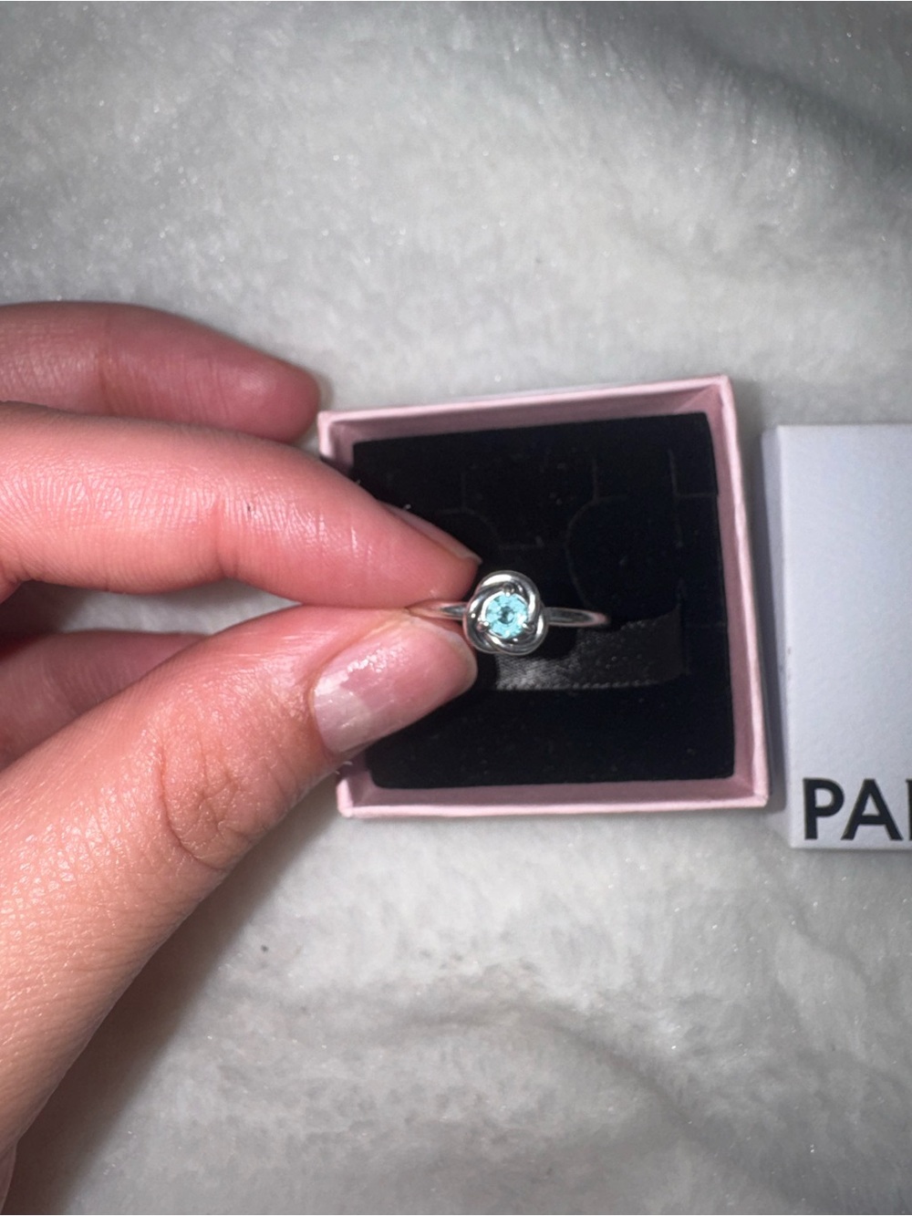 Pandora March Sea Aqua Blue Eternity Circle ring